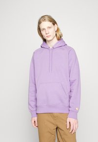 Carhartt WIP HOODED CHASE - Jersey con capucha - violanda/gold