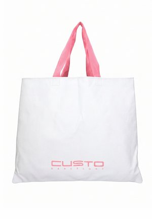 Borsa tote bianca con manici rosa e logo "CUSTO BARCELONA" stampato in rosa al centro anteriore su sfondo bianco.