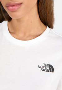 The North Face HALF DOME PHOTO - Print T-shirt - white/black