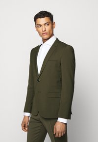 HUGO ARTI HESTEN - Fato - dark green
