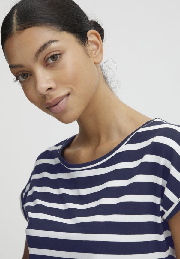 BYPamila - Print T-shirt - copenhagen night mix2