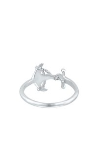 Sølvring med design af en søstjerne. Båndet er glat med en poleret finish og detaljerede accenter på søstjernen.