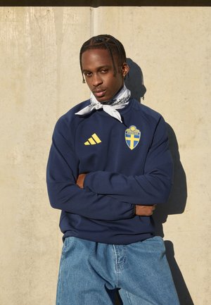 adidas Performance SVFF SWEDEN TIRO TRAVEL CREW - Rahvuslike meeskondade riided - team navy blue 2