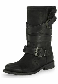 Bota de cuero negra hasta el tobillo con puntera redonda, correas ajustables, hebillas de metal y un acabado texturizado. Tacón bajo apilado y suela resistente.