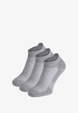 Drie paar grijze enkelsokken met een textuurpatroon, naadloos te ontwerp en een lage snit voor een comfortabele pasvorm.