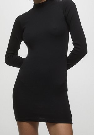 Robe pull - black