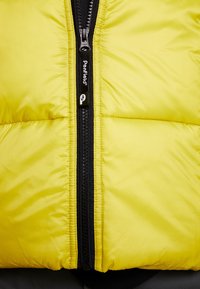 Penfield Väst - yellow
