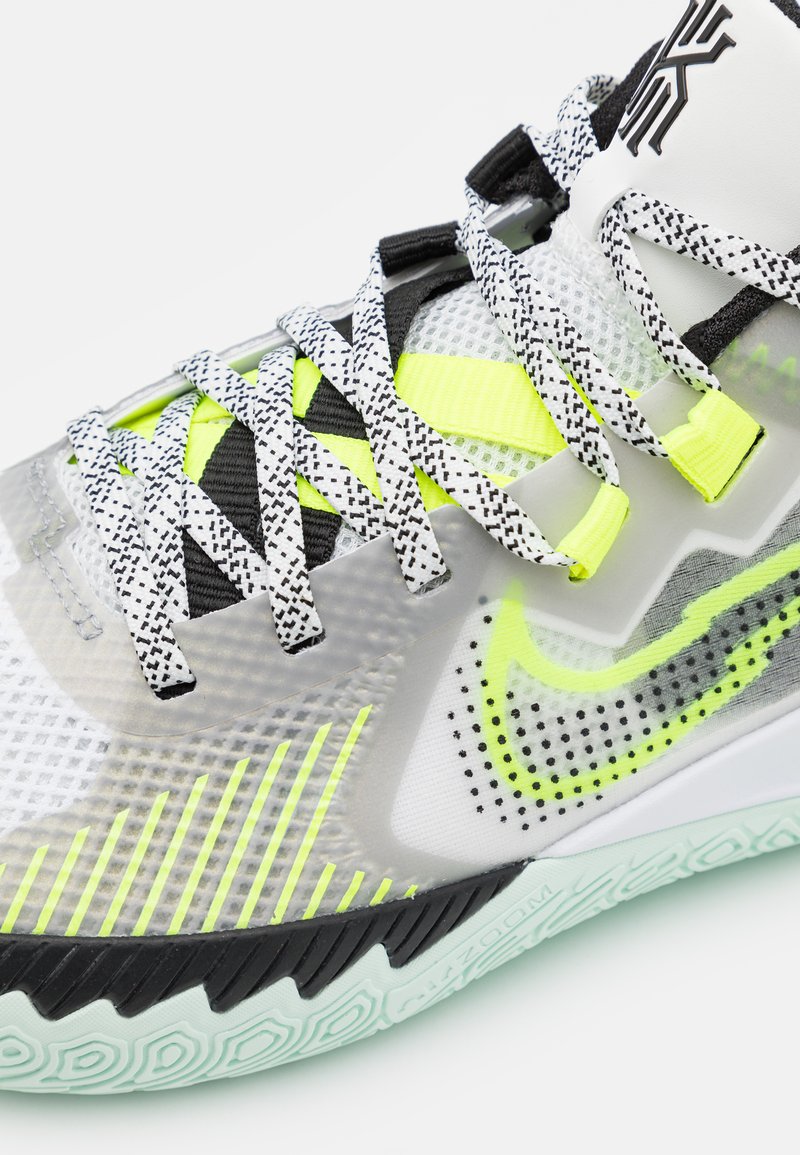 Nike Performance FLYTRAP 5 Zapatillas de baloncesto white/black/barely green/volt/blanco - Zalando.es