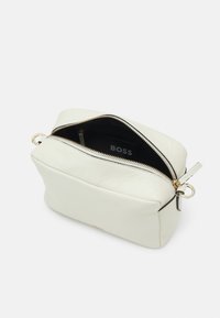 BOSS ALYCE CROSSBODY - Borsa a tracolla - soft cream