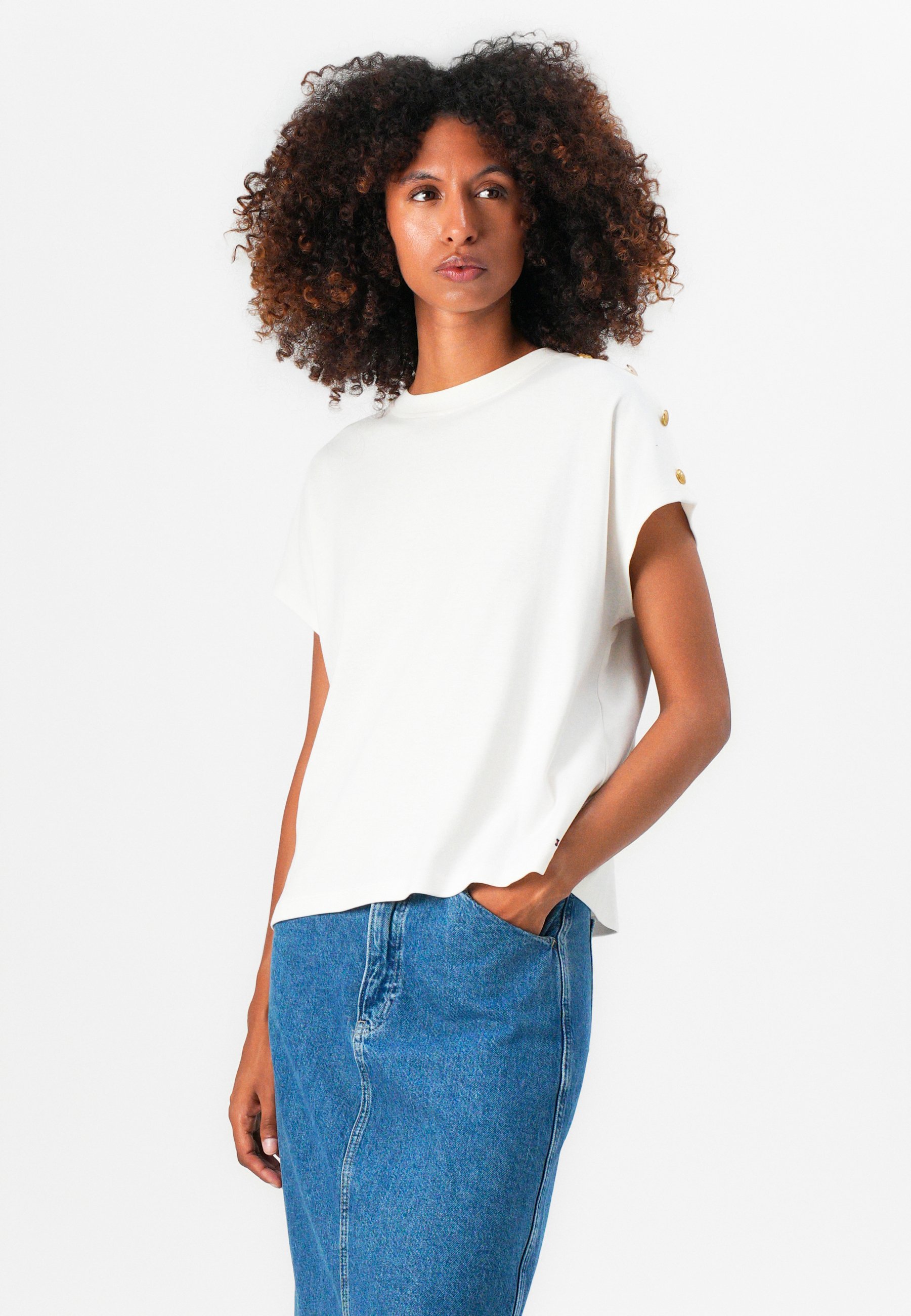 売れ筋商品|||トミー ヒルフィガー Tシャツ レディース トップス GOLD BUTTON TEE - Print T-shirt - ivory silk トミー ヒルフィガー TOMMY HILFIGER ゴールドボタンクルー