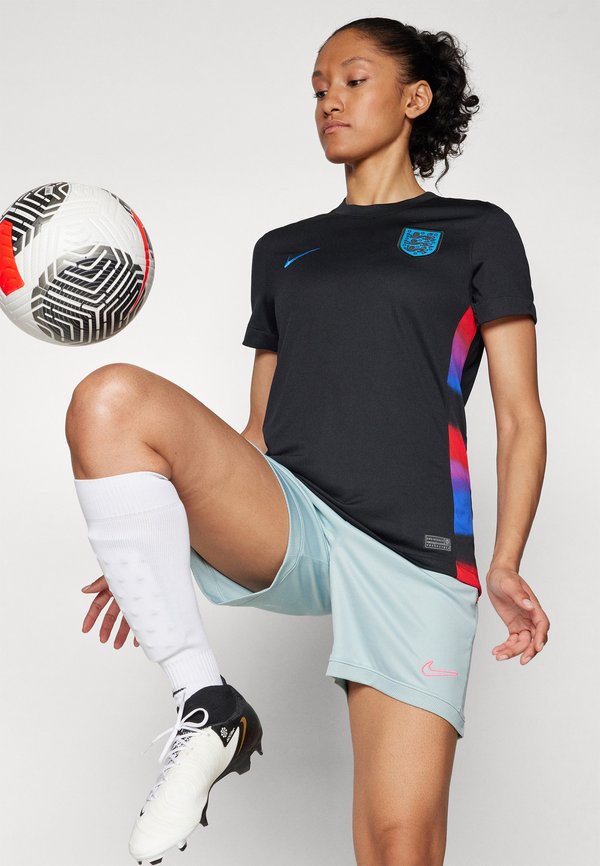 ENT AW - National team wear2