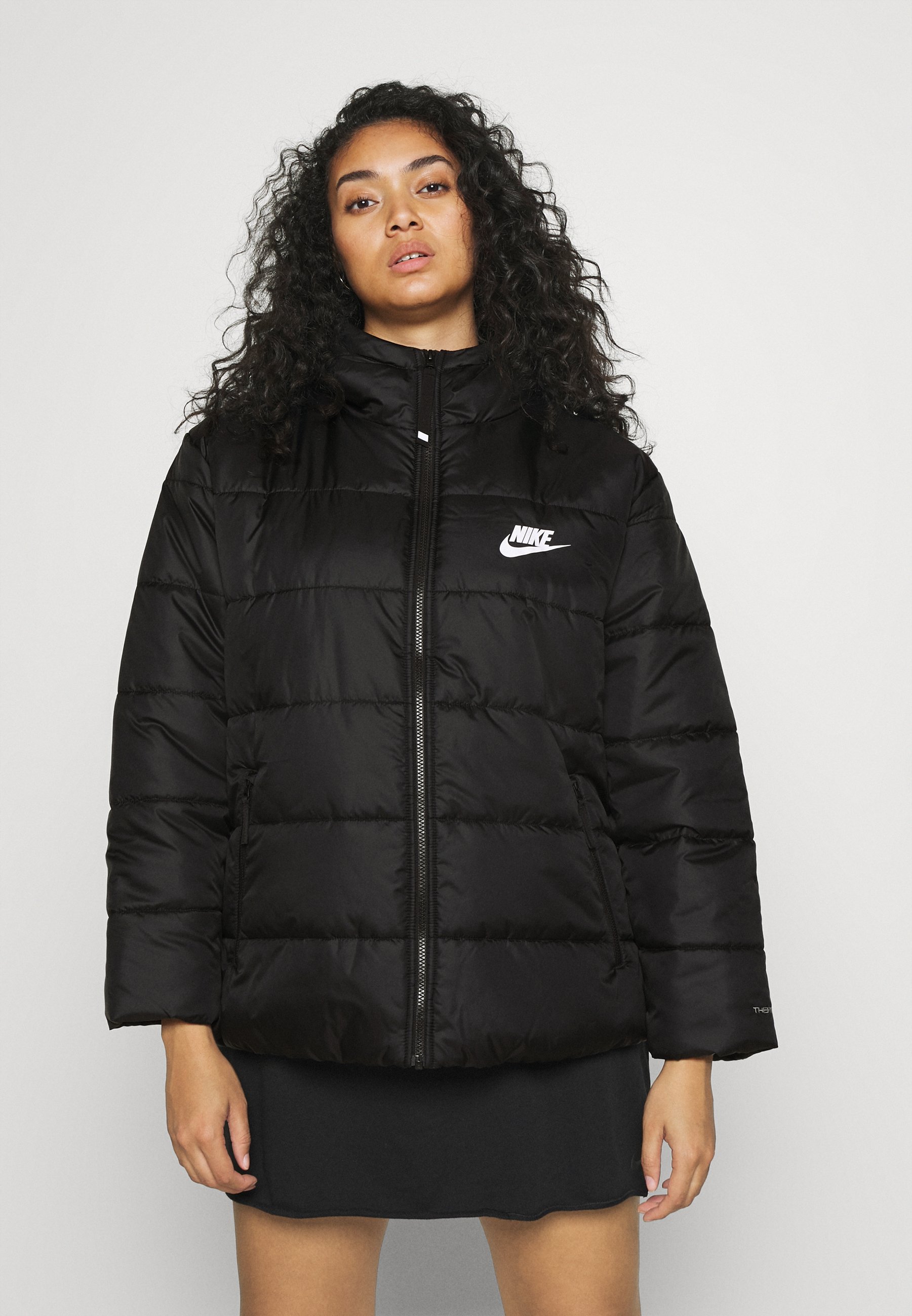 lange winterjas nike