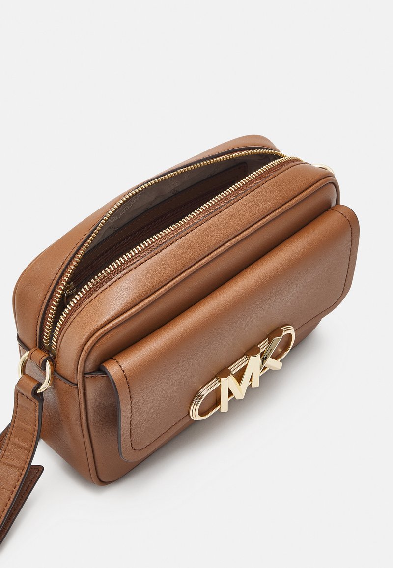 michael michael kors crossbodies medium camera bag brown