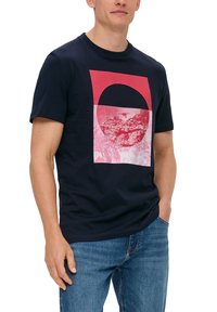 s.Oliver MIT FRONTPRINT - T-Shirt print - navy
