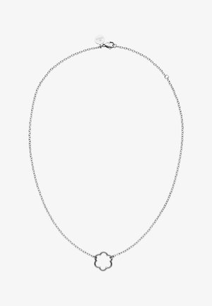 Silberne Halskette mit einer dünnen Kette und einem blumenförmigen Anhänger. Der Anhänger hat einen hohlen Mittelpunkt und glatte Konturen.