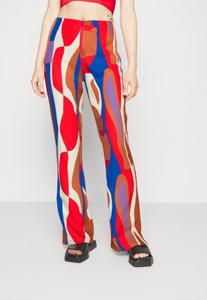 GRETA ADELE PANTS - Trousers - red landscape