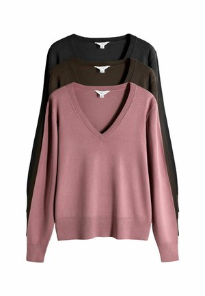 Drei V-Ausschnitt-Pullover in unterschiedlichen Farben: einer in hellrosa, einer in dunkelbraun und einer in schwarz. Aus weichem Strickstoff, mit langen Ärmeln.