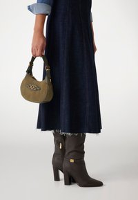 Guess Borsa a mano - grün