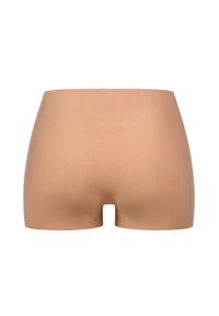 Nude seamless boyshorts met een hoge tailleband en een open uitsnijding aan de achterkant, gemaakt van een gladde, rekbare stof.