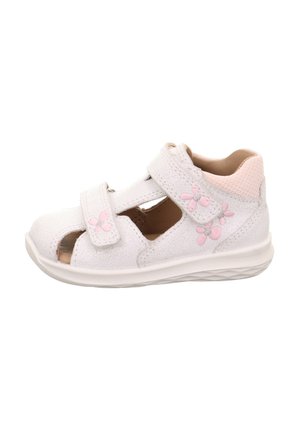 Weiße Sandalen für Kinder mit offenem Zehen- und Fersenbereich, ausgestattet mit zwei verstellbaren Klettverschlüssen, floralem Stickmuster in Pink, strukturiertem Material und Gummisohle.