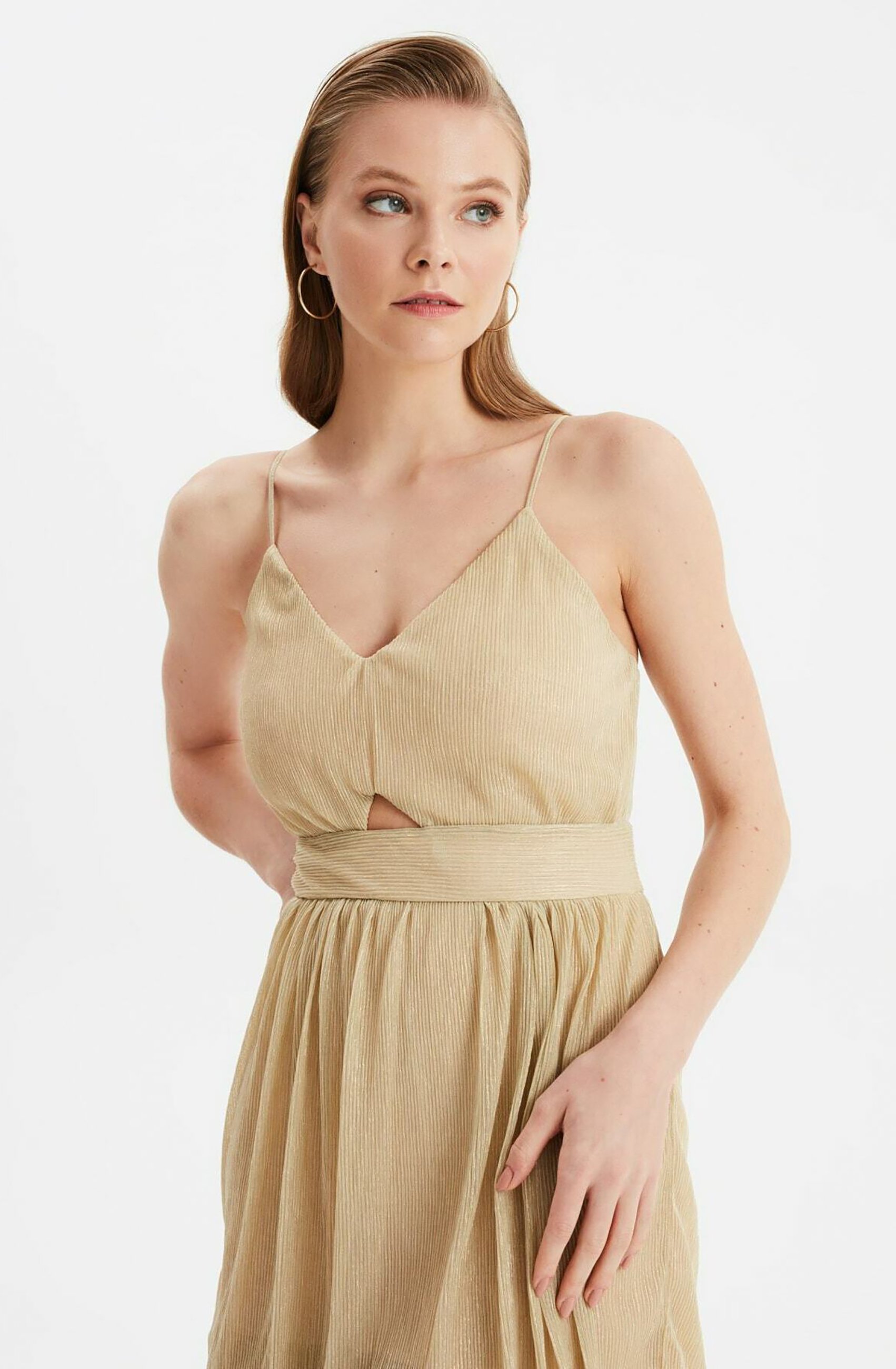 robe cocktail beige