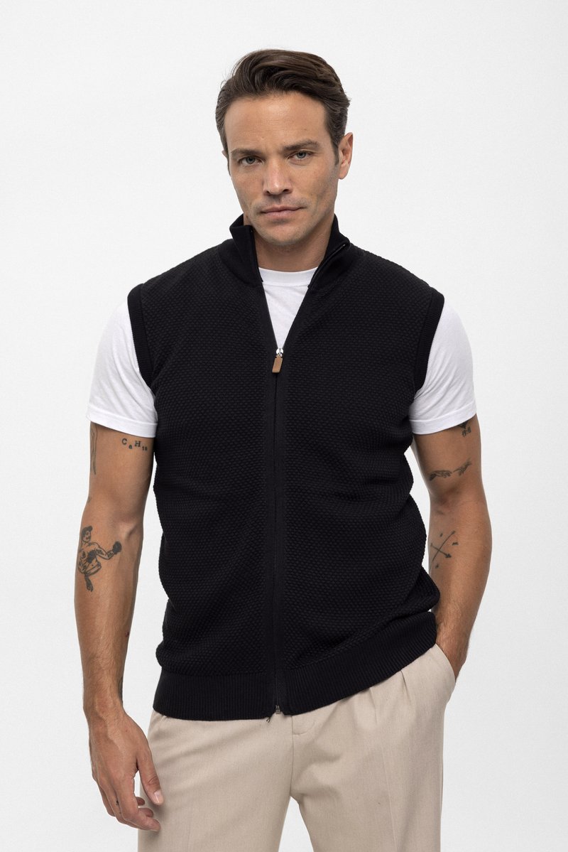 Felix Hardy SLEEVELESS - Weste - black