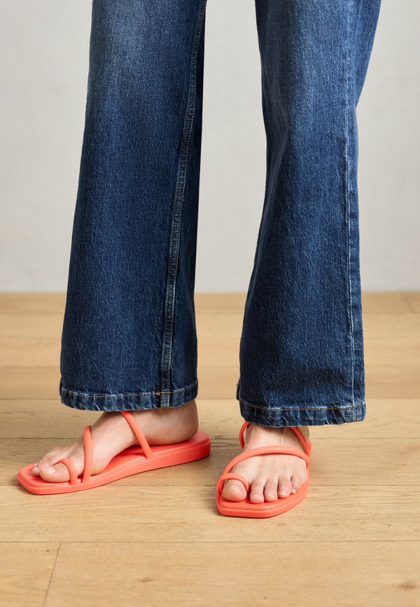 MIAMI - T-bar sandals - starfish4