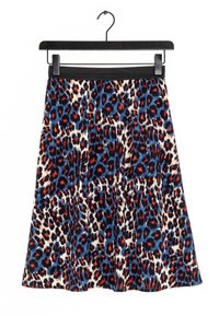 Leopardikuvioinen hame sinisessä, punaisessa ja beigen värissä; sisältää mustan joustovyötärön ja liehuvan siluetin. Valmistettu kevyestä kankaasta.