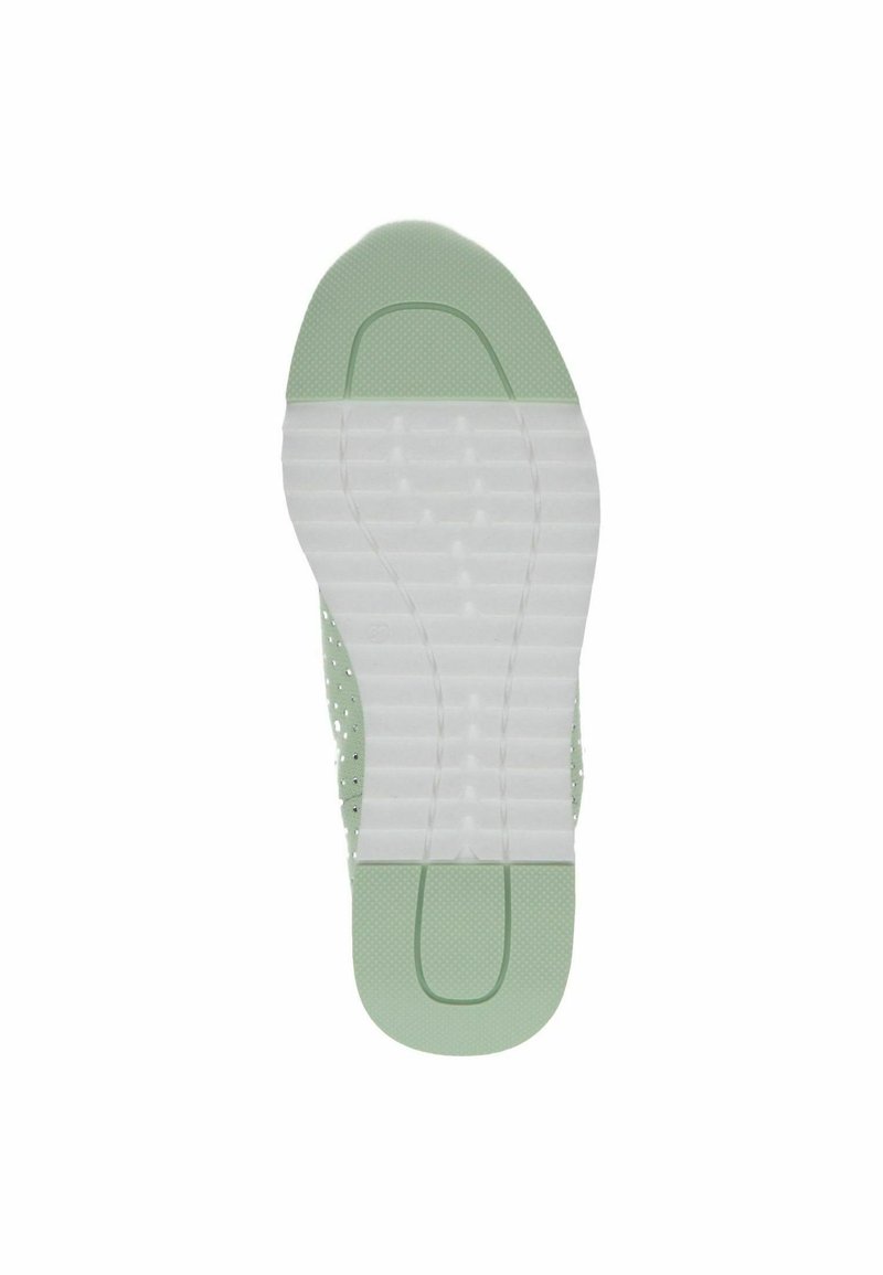 Lichtgroene sneakerzool met een gestructureerd grippatroon, met een witte tussenzool. Het bovenwerk heeft perforaties voor ademend vermogen.