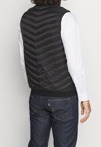 Armani Exchange Väst - black