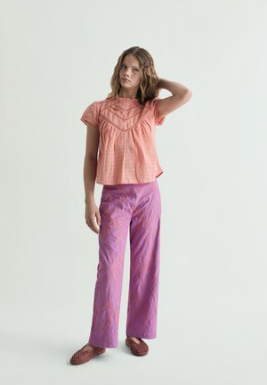Scalpers, Blusa - coral