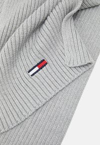 Tommy Jeans FLAG SCARF UNISEX - Šála - grey heather