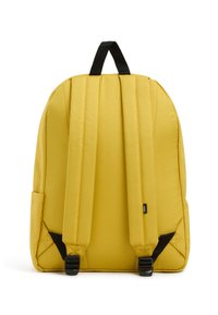 Zaino in tessuto giallo con schienale e spallacci imbottiti, accenti neri, tasca laterale e fibbie regolabili alla base.