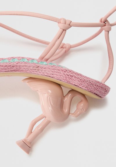 Sophia Webster FLO COPACABANA MID SANDAL - Sandale cu baretă pe gleznă - bonbon pink