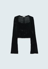 Haut court noir en crochet à manches longues, avec manches larges et encolure arrondie, présenté sur un fond clair.