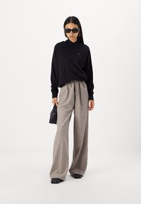BOSS TAVITE - Kelnės - open grey