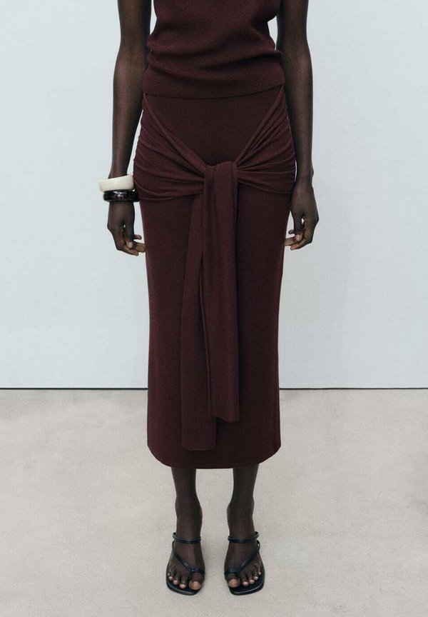 BENEDIT - Pencil skirt