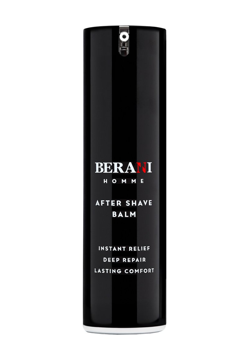 Czarny cylindryczny pojemnik balsamu po goleniu z białym napisem: "BERANI HOMME", "NATYCHMIASTOWA ULGA", "GŁĘBOKA NAPRAWA", "DŁUGOTRWAŁY KOMFORT."