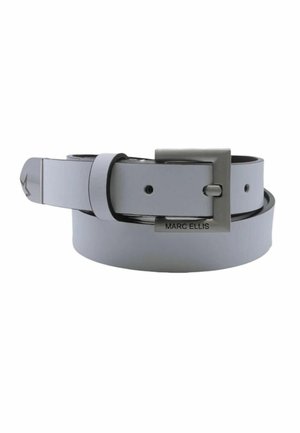 Cintura in pelle grigio chiaro arrotolata, con fibbia quadrata in metallo con incisione "MARC ELLIS".