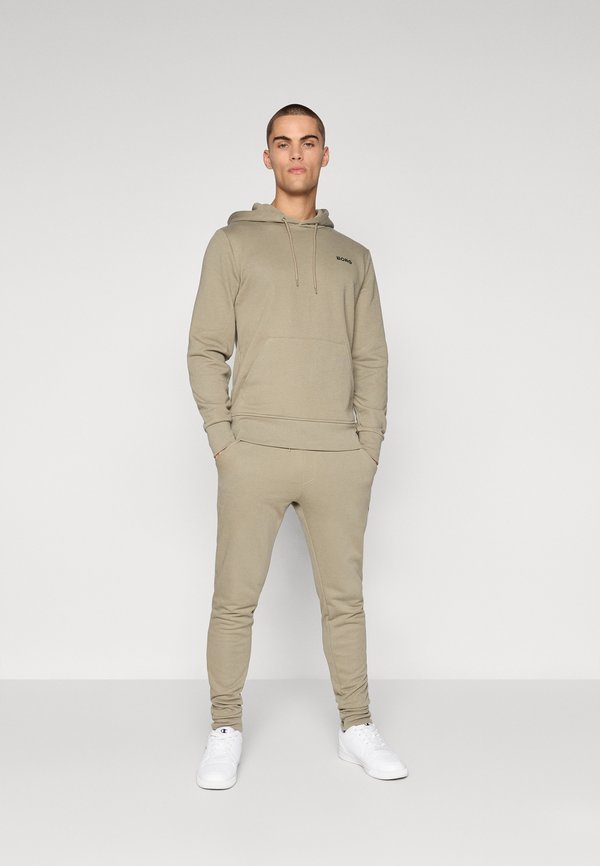 ESSENTIAL SWEATPANTS - Tracksuit bottoms - vetiver3