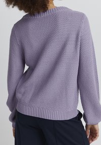 ICHI Stickad tröja - purple