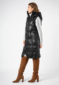 Sublevel Weste - black