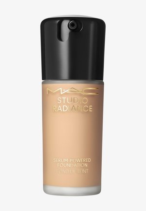 MAC STUDIO RADIANCE SERUM-POWERED FOUNDATION - Foundation - nc38