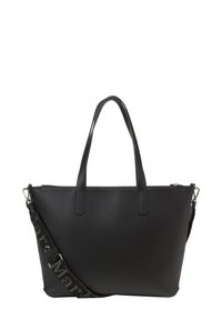 Sac fourre-tout noir en cuir synthétique. Comprend deux poignées et une bandoulière amovible avec un motif de logo. Texture lisse et design minimaliste.