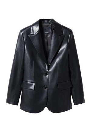 Sort faux læder blazer med notch revers, to frontknapper og klaplommer på hver side, vist mod en hvid baggrund.