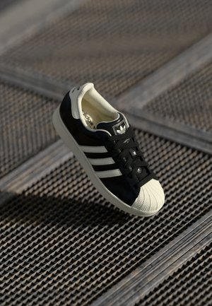 SUPERSTAR II - Trainers - core black/off white