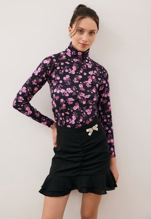 OWAKA - Blouse - black