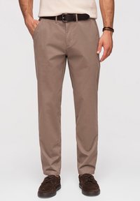 Non sélectionné, brown