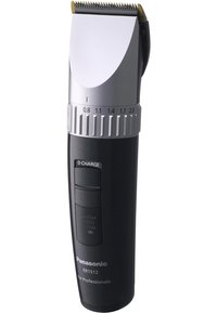 Panasonic ER1512 tondeuse met een zilveren mes en een ergonomisch zwart handvat. Voorzien van een draaiknop voor lengte-instelling en energiestand.