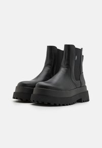 Buffalo PLUTO CHELSEA - Botine cu platformă - black